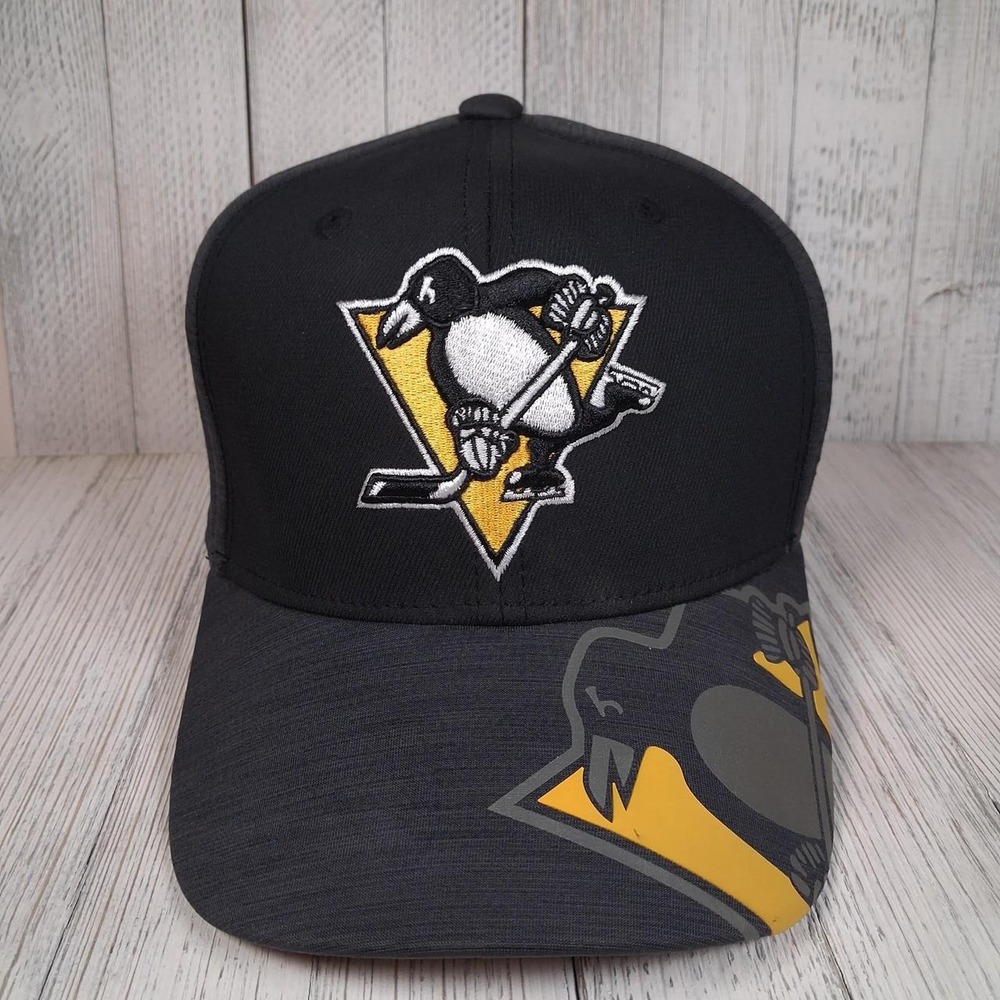 Reebok Pittsburgh Penguins 2017 Stanley Cup Final Center Ice Flexfit Hat L/XL